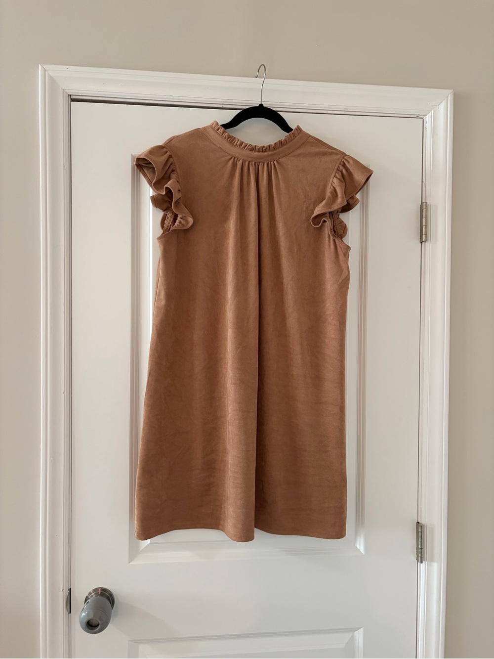 Women's Ruffle Sleeve Shift Dress in Camel